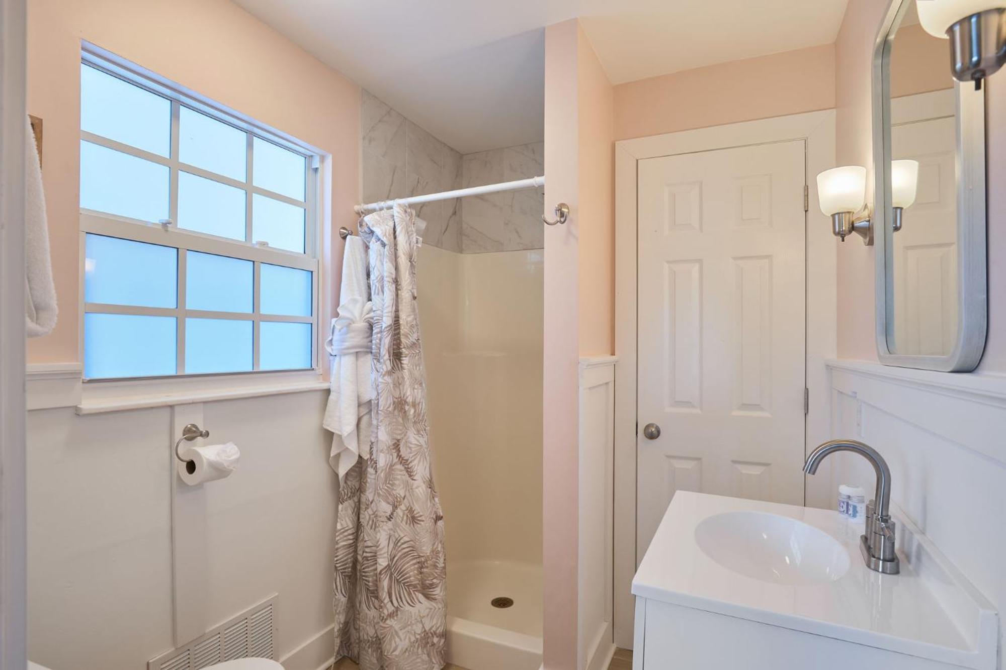 Gorgeous Apartment On Mango St Steps To Beach Fort Myers Beach Exterior photo